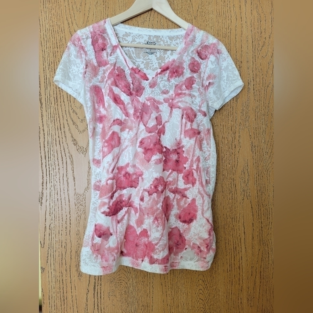 Style & Co sport y2k white w/ red floral burnout t-shirt S
